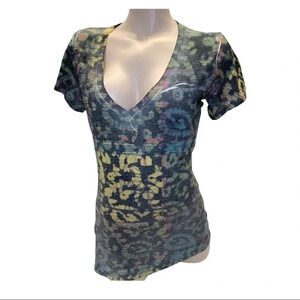 Freak Zoo Animal Size Medium Sublimation Print V-Neck Tee. Made in USA New